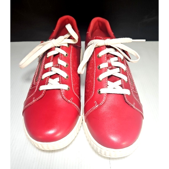 Clarks Caroline Rio Sneakers Women's 8.5 Red Leather - Picture 2 of 7